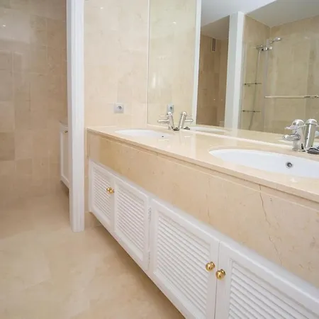 Modern Duquesa 2 Bed Outstanding View Of Sea Golf *